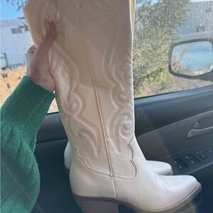 Wild Fable Cream Heeled Boots
